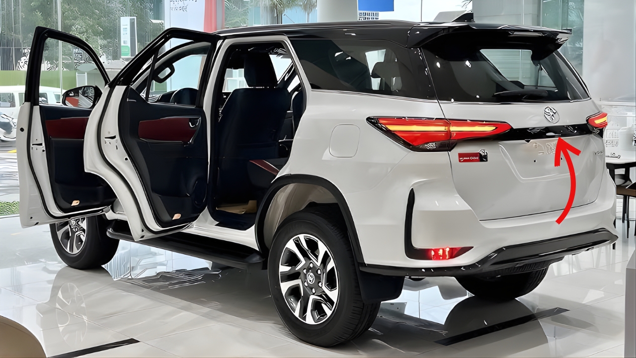 Toyota Fortuner Legender